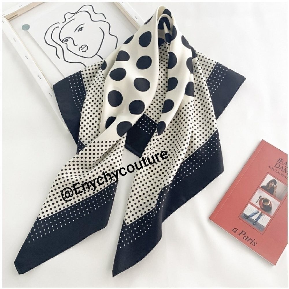 Miss Emily Unique silky scarf